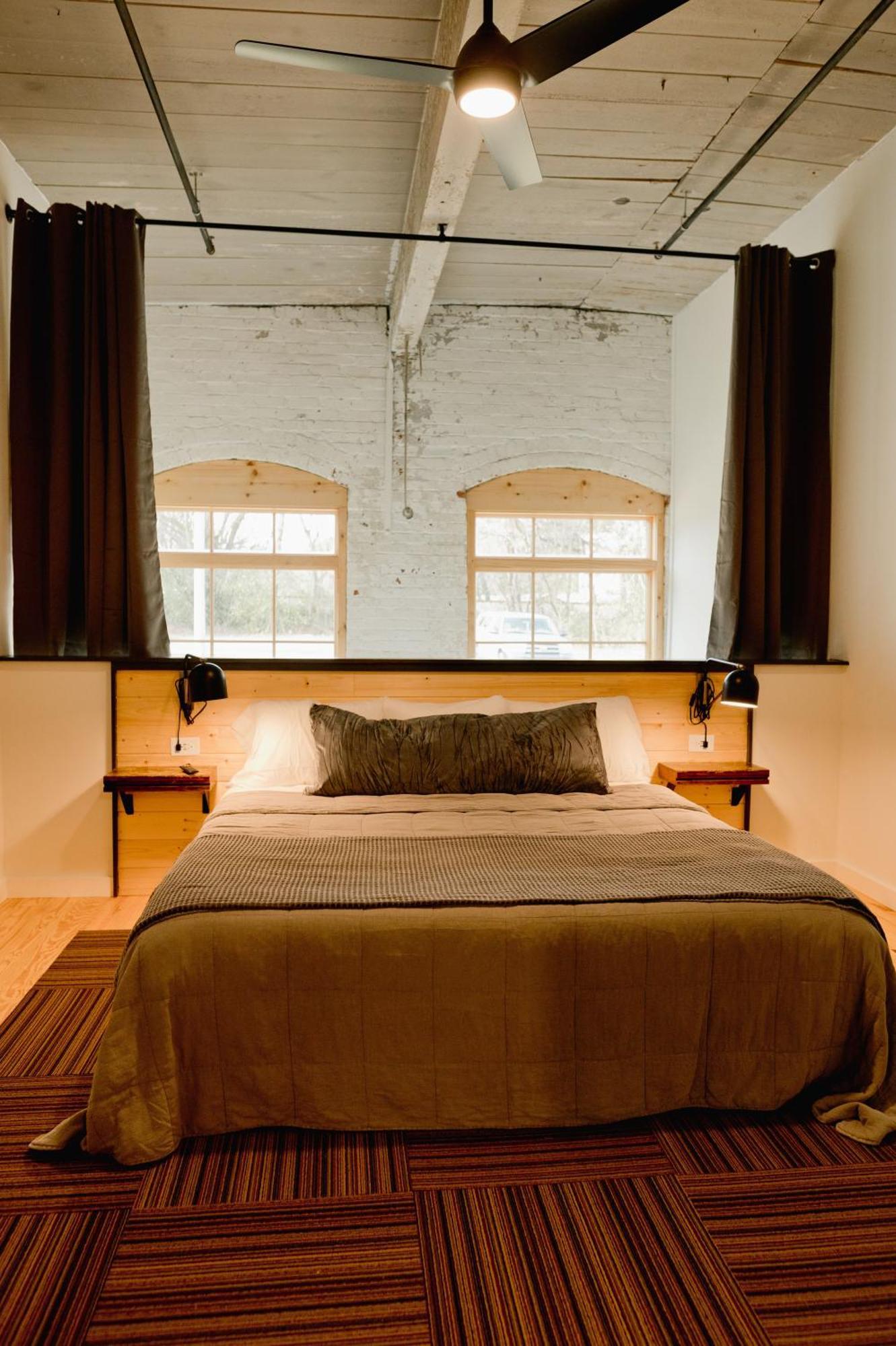 Loom Room Retreat Dalton Εξωτερικό φωτογραφία