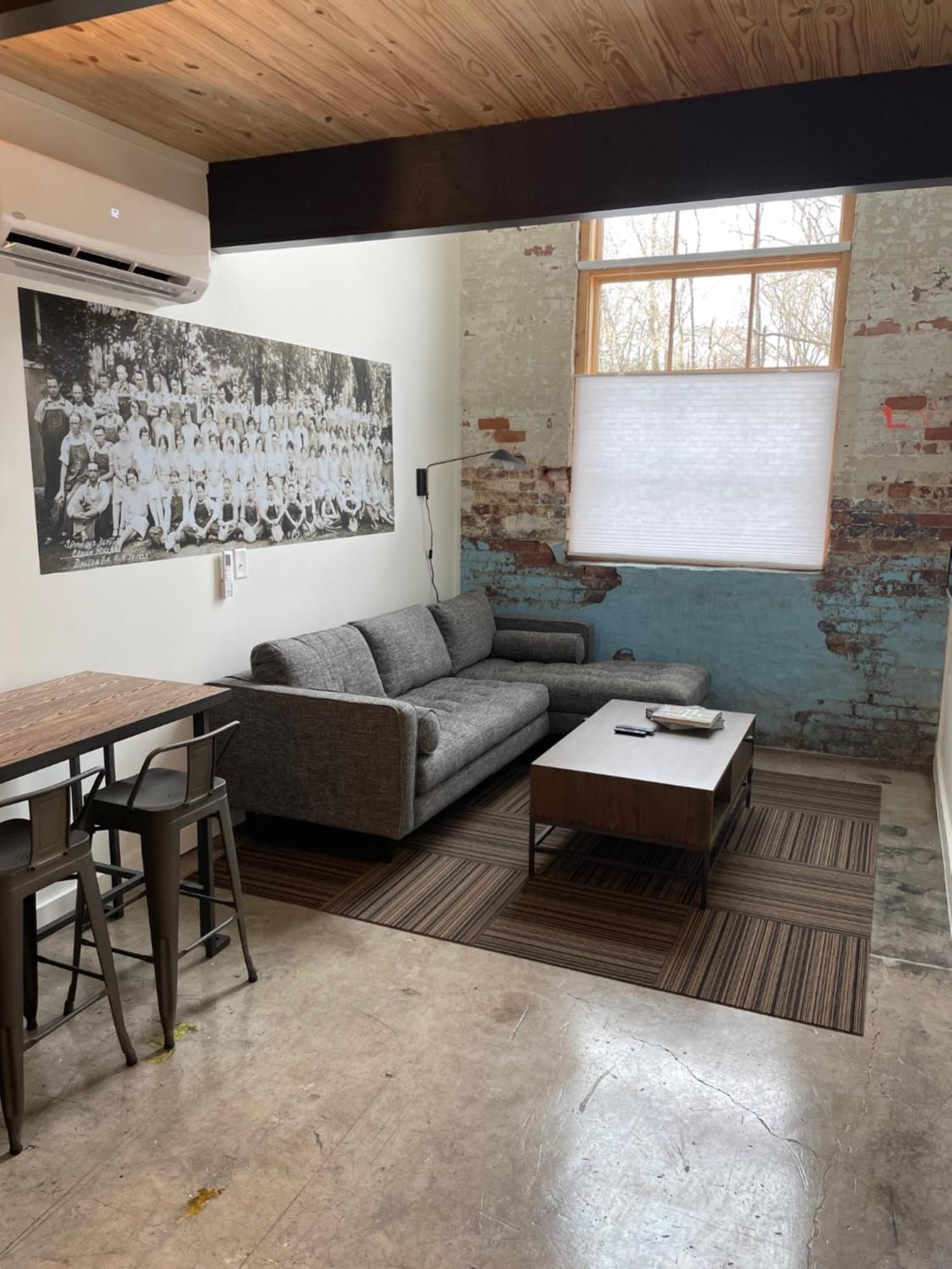 Loom Room Retreat Dalton Εξωτερικό φωτογραφία